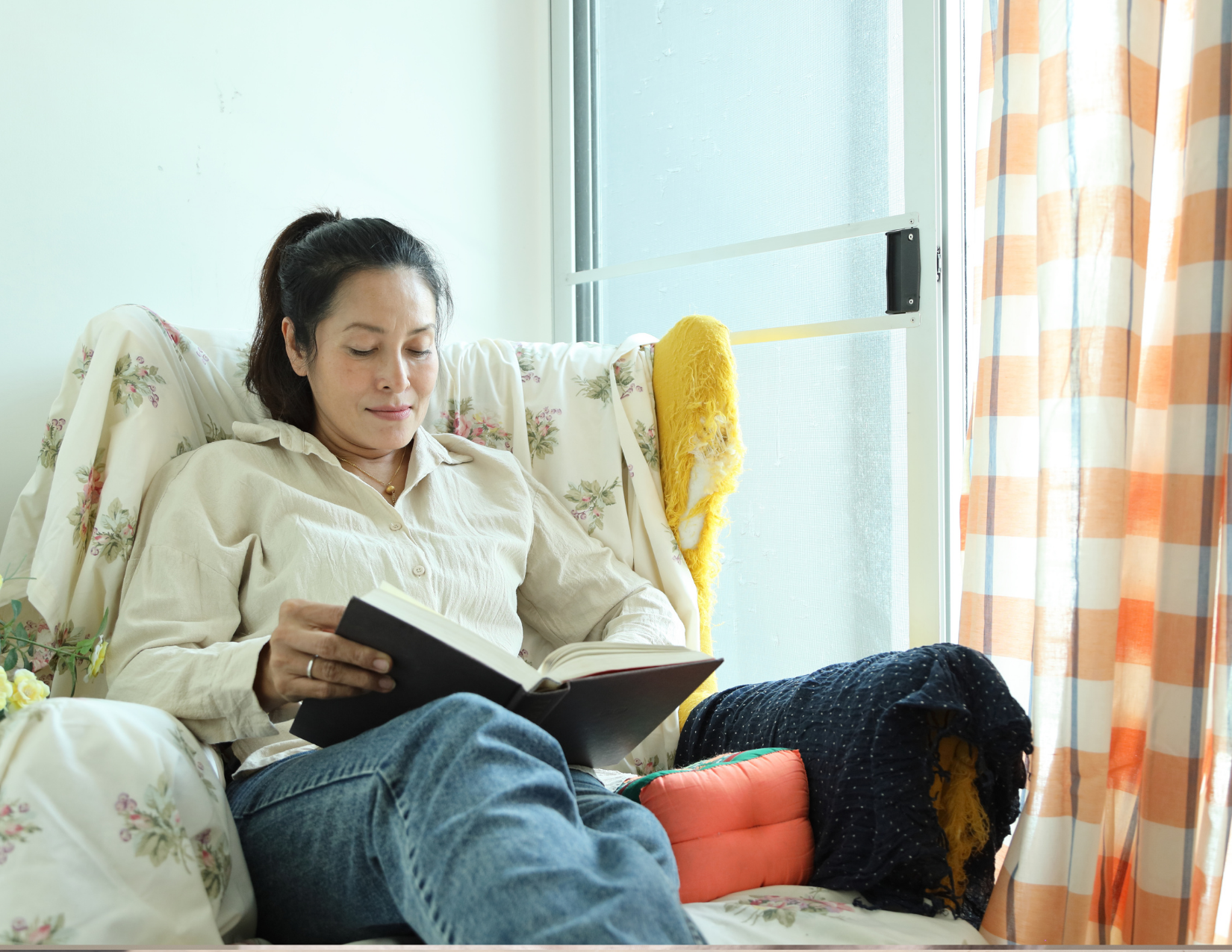 Warning Signs You Need Alone Time (According to Psychology)